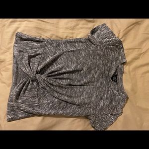 Rue21 soft short sleeved shirt in grey/white with cute details.